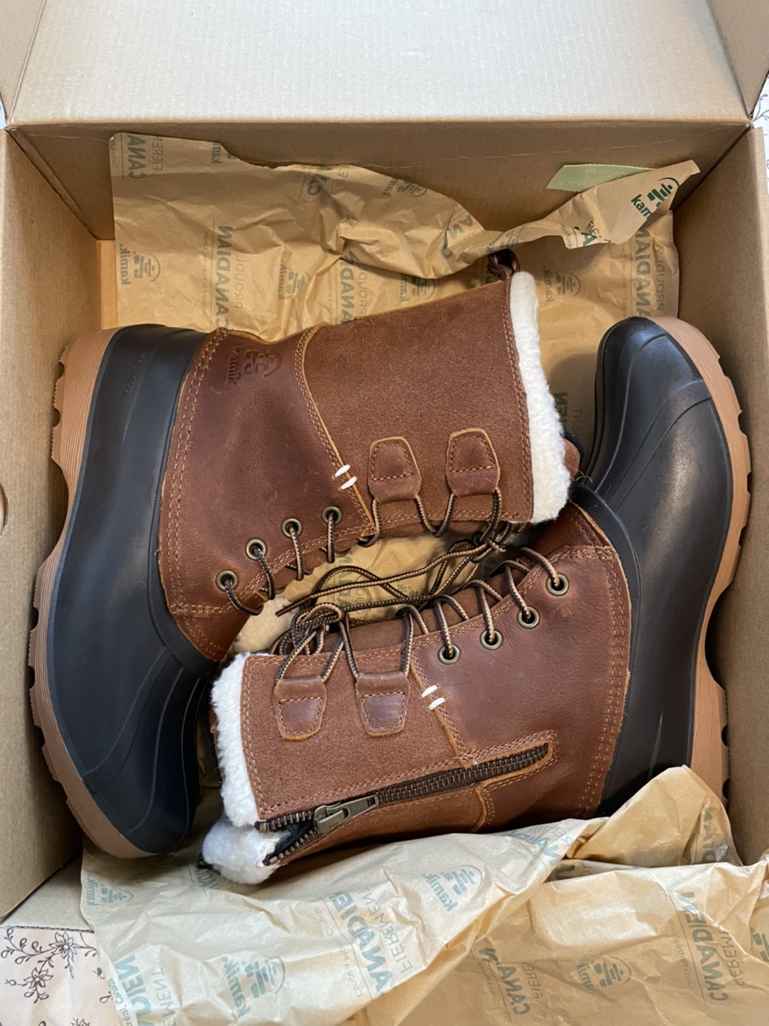 New Kamik Winter boots Size 6 thumbnail