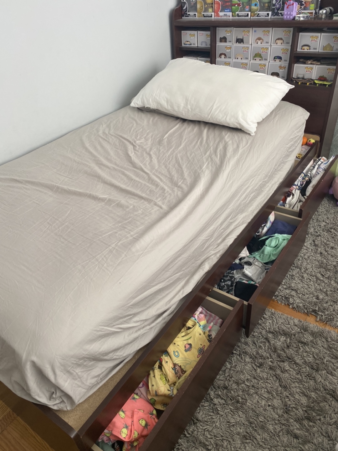 Single bed for boy or girl( no mattress) - photo 2
