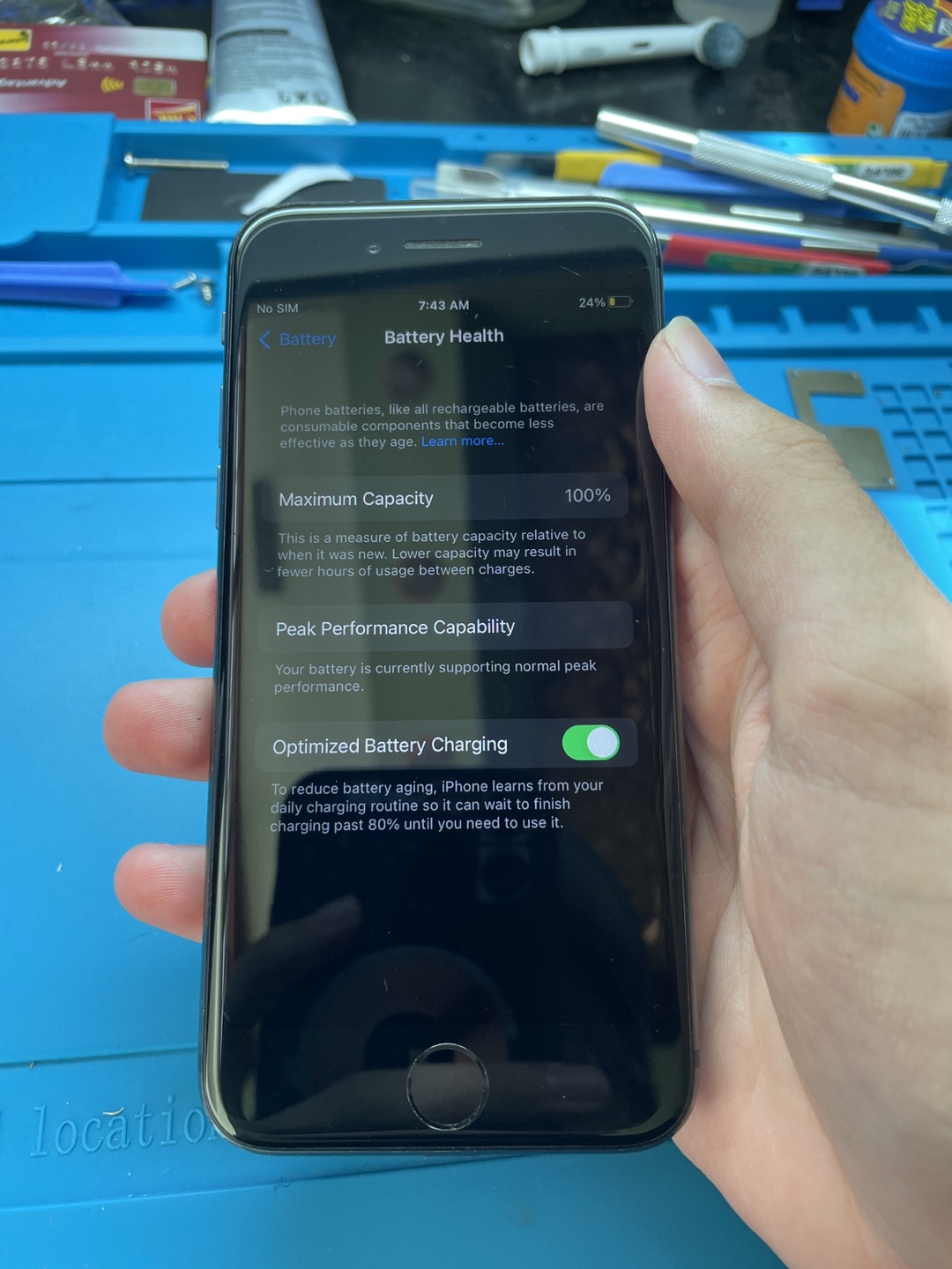 iPhone 8 64gb 100% battery custom red edition - photo 2