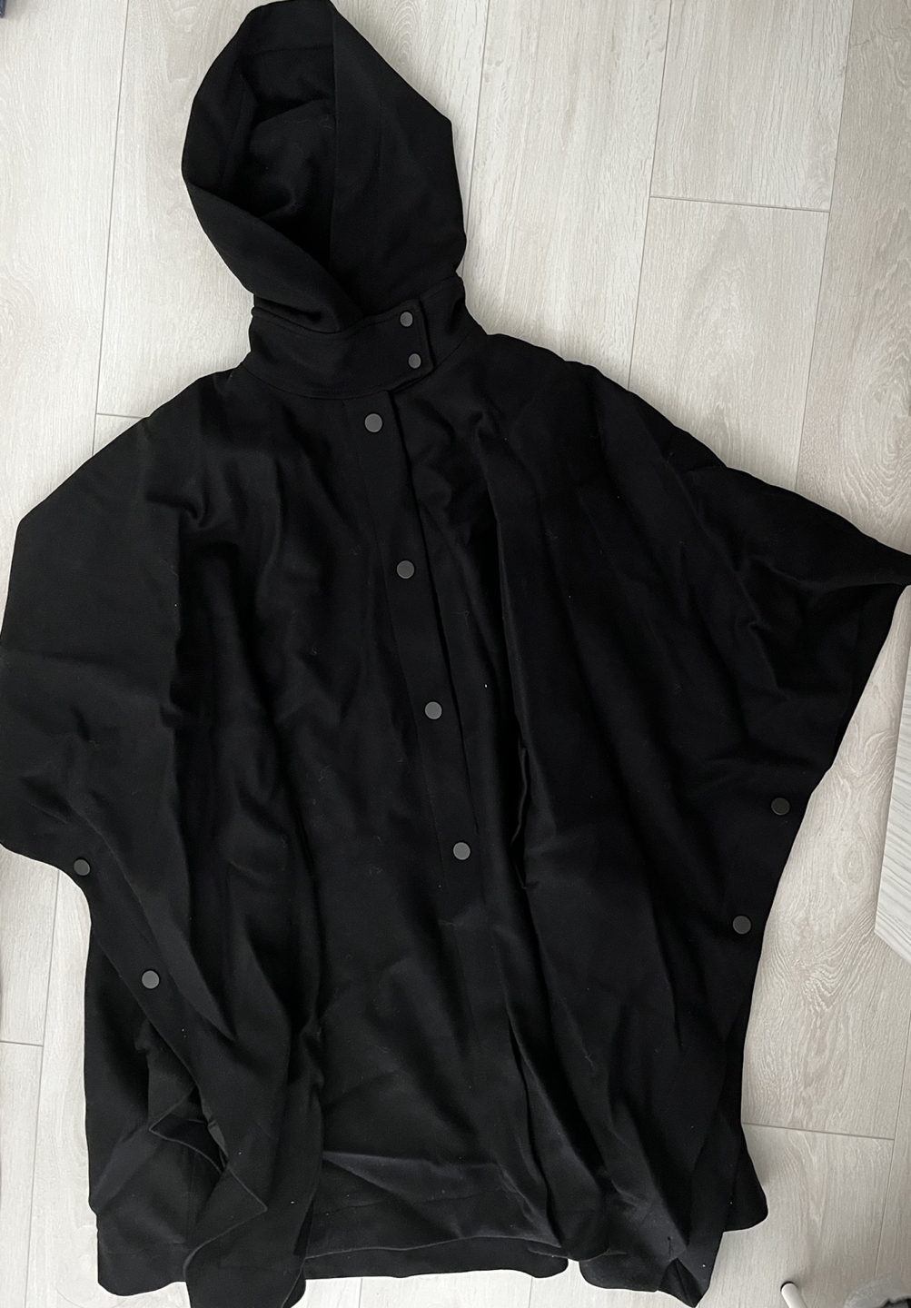 Zara Limited Edition Wool Blend Cape in Medium thumbnail