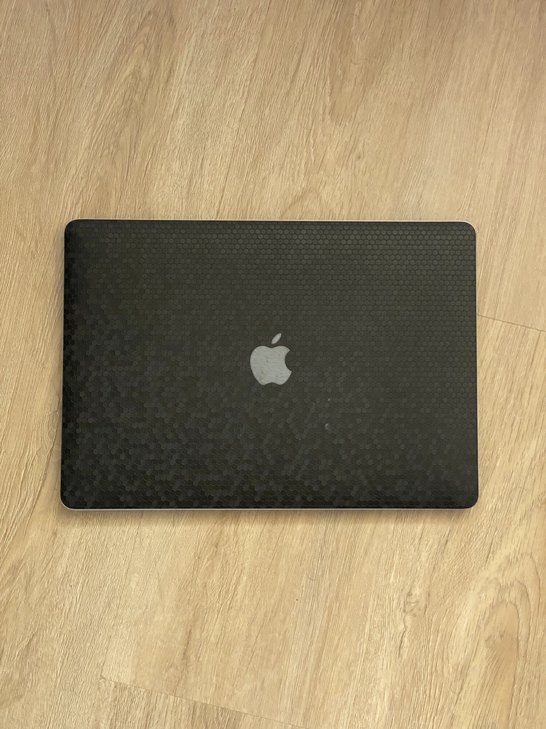 MacBook Pro 13” w/ i5, 16GB RAM, 256GB SSD
