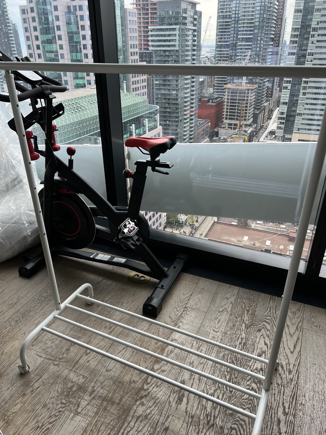FREE - ikea best selling clothing rack - photo 2
