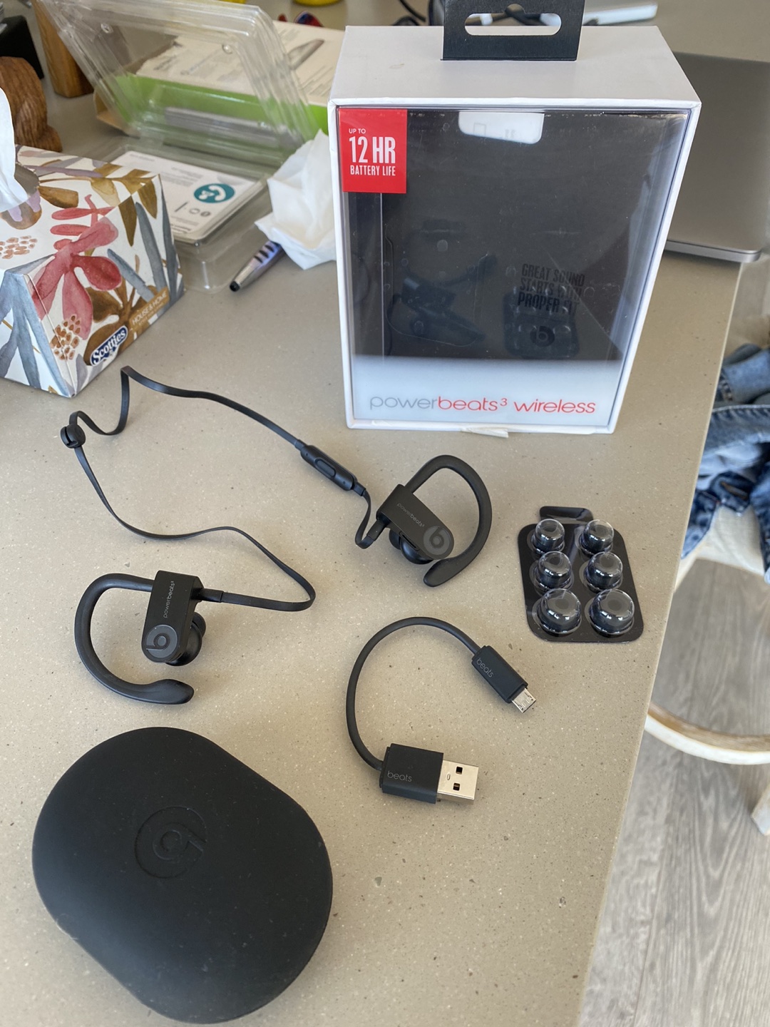 Headphones powerbeats3 wireless