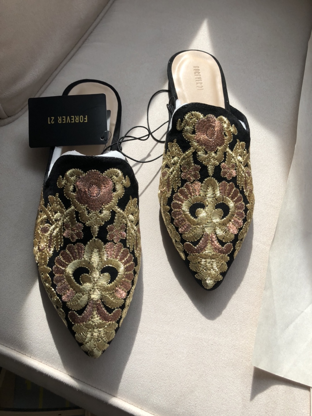 New with tags embroidered mules flat - photo 3