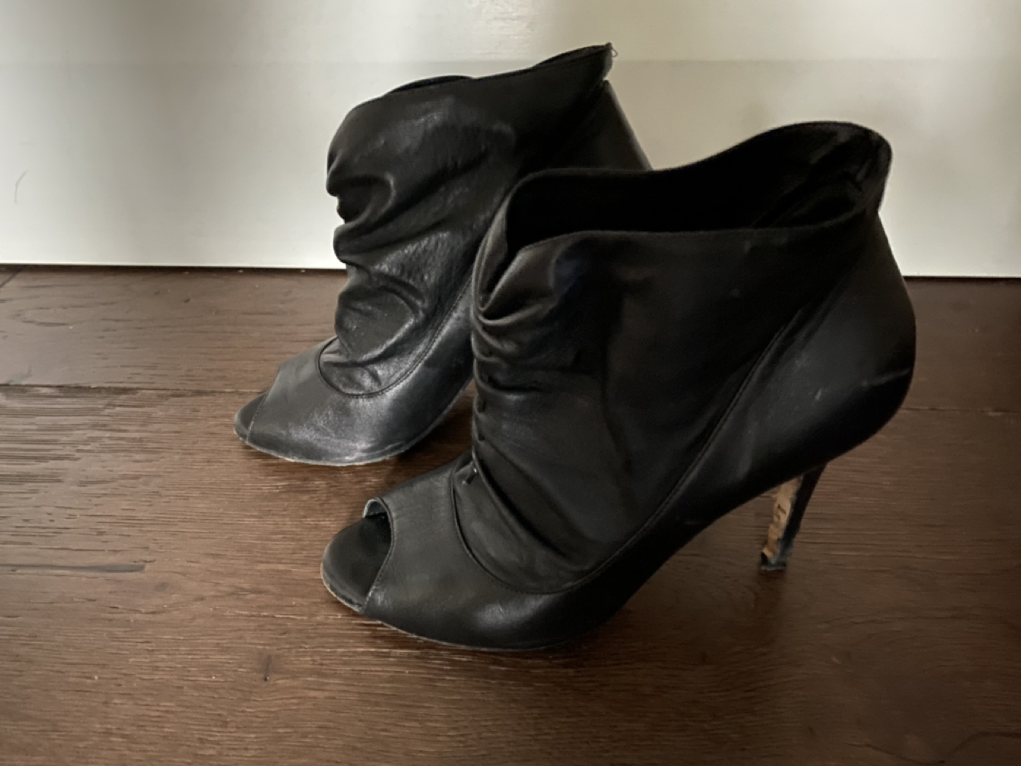 Manolo Blahnik Shoes image indicator(2)