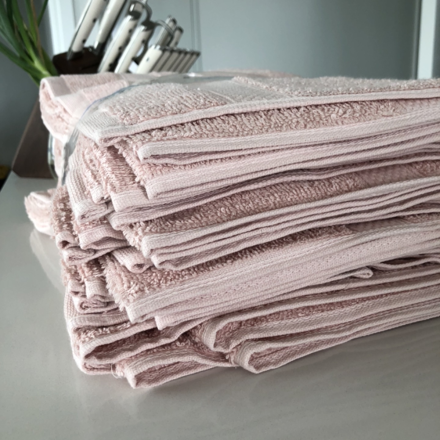 New | Large light pink bath towels | 30”x50” - photo 2