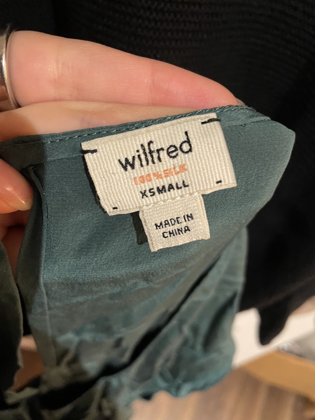 100% silk wilfred dress image indicator(2)