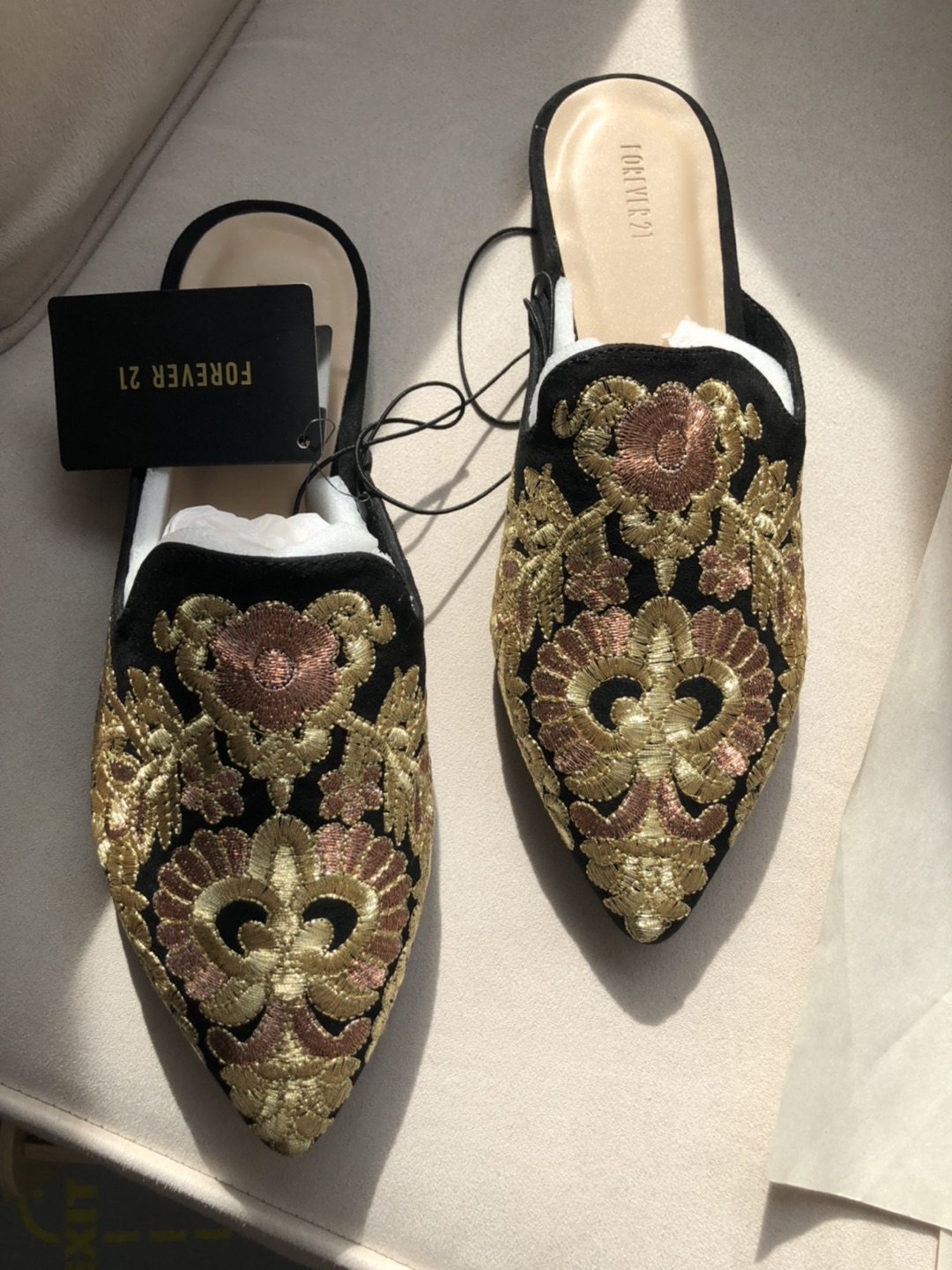 New with tags embroidered mules flat - photo 2