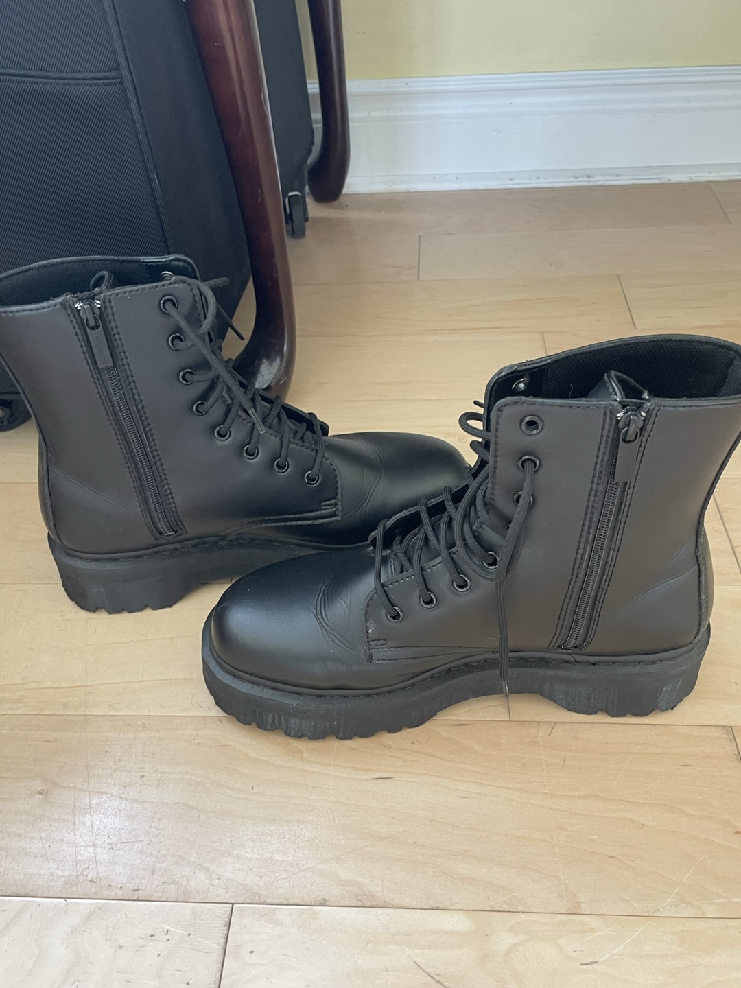 Doc martens Jadon II size 12 men thumbnail