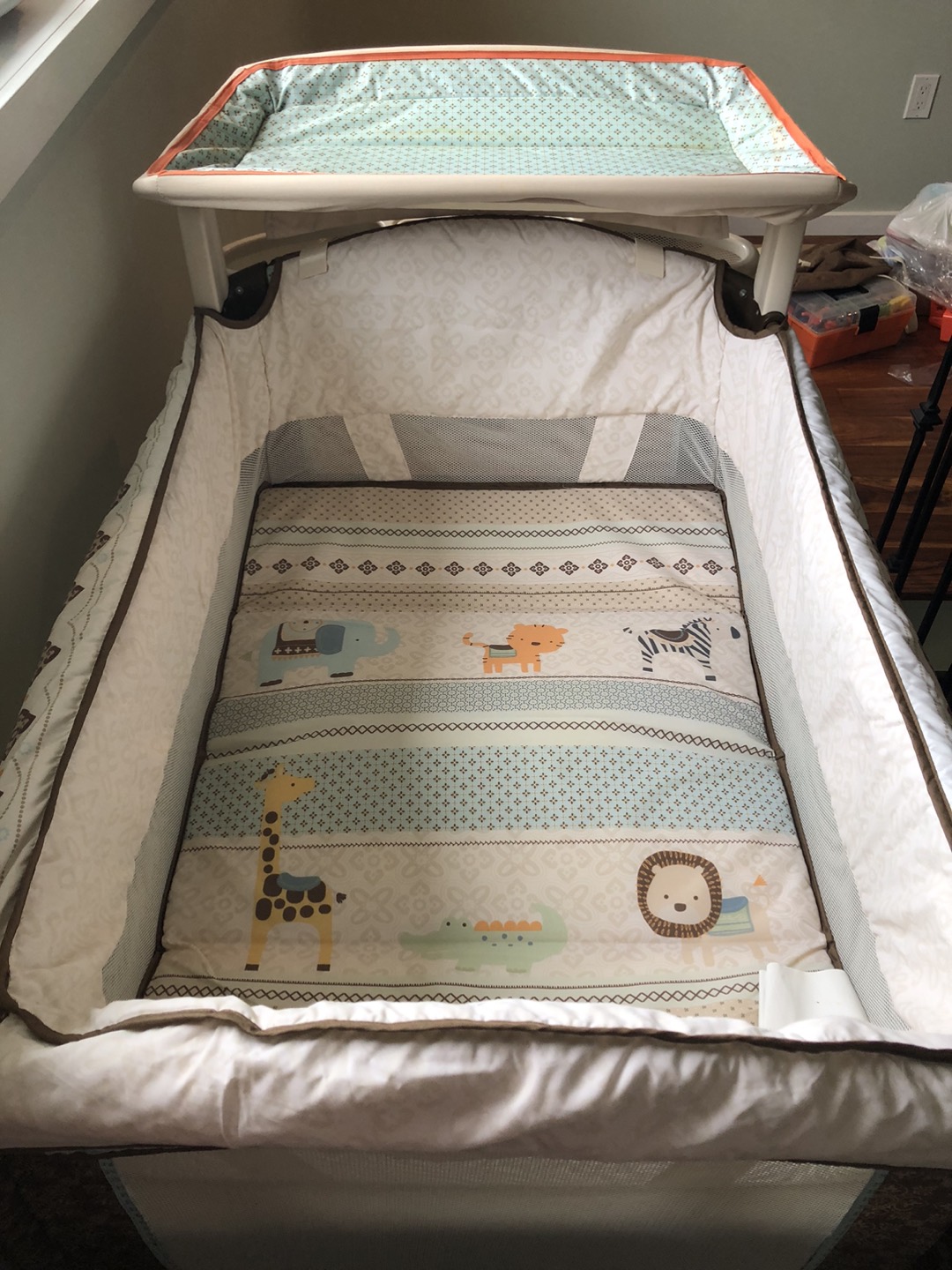 Carter's Animal Parade Jumpin' Fun Playard and Changer - photo 3
