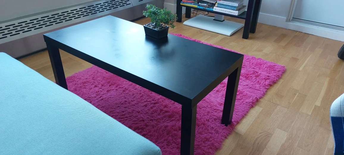 Light weight coffee table