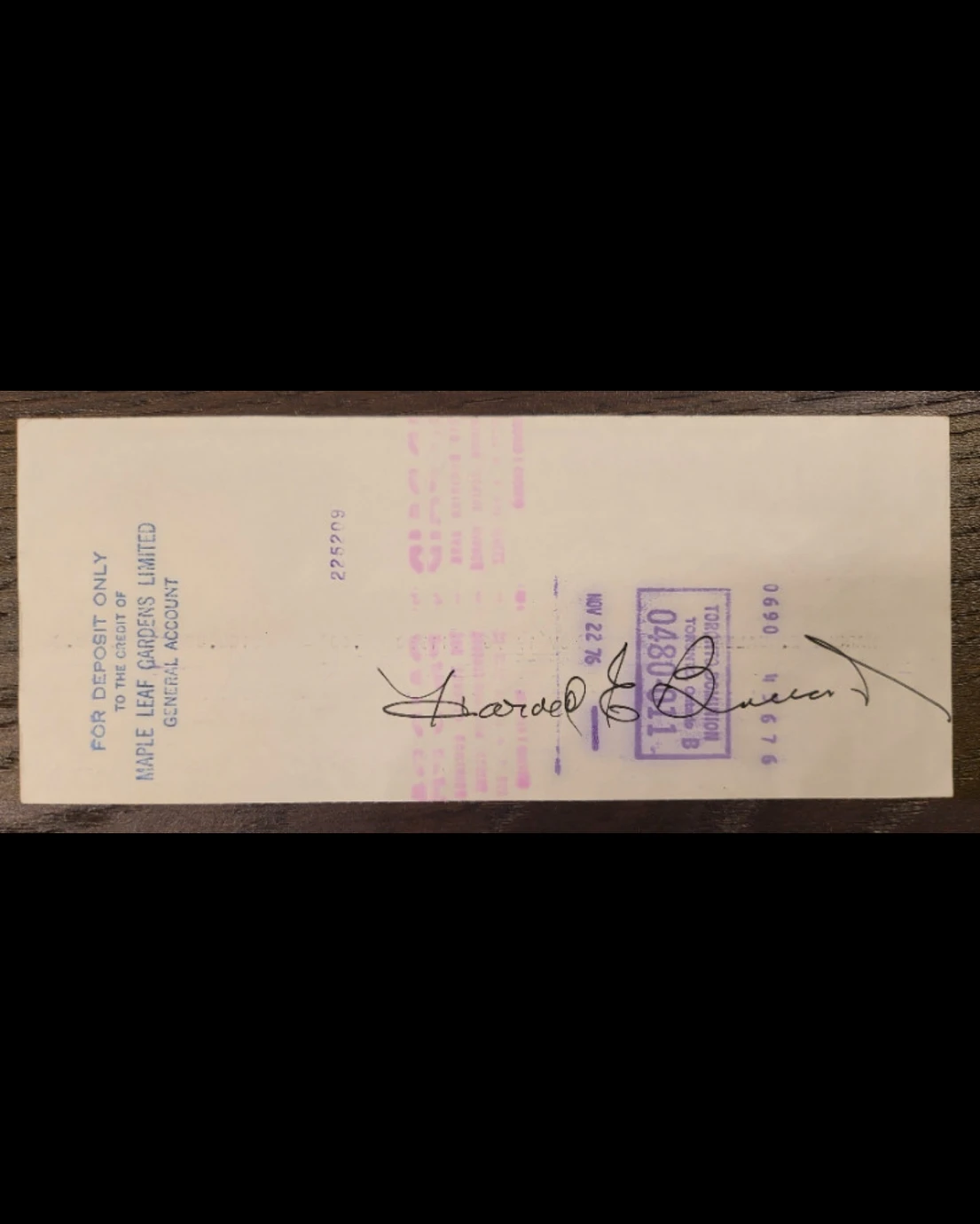 Rare Toronto Maple Leafs Cheque Autographed by Harold Ballard - photo 2