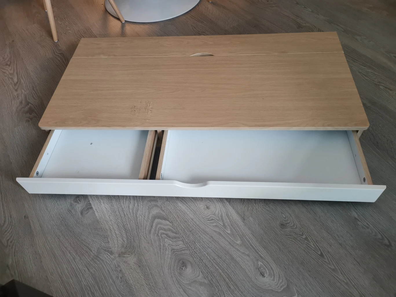 Brown/White Office desk - photo 4