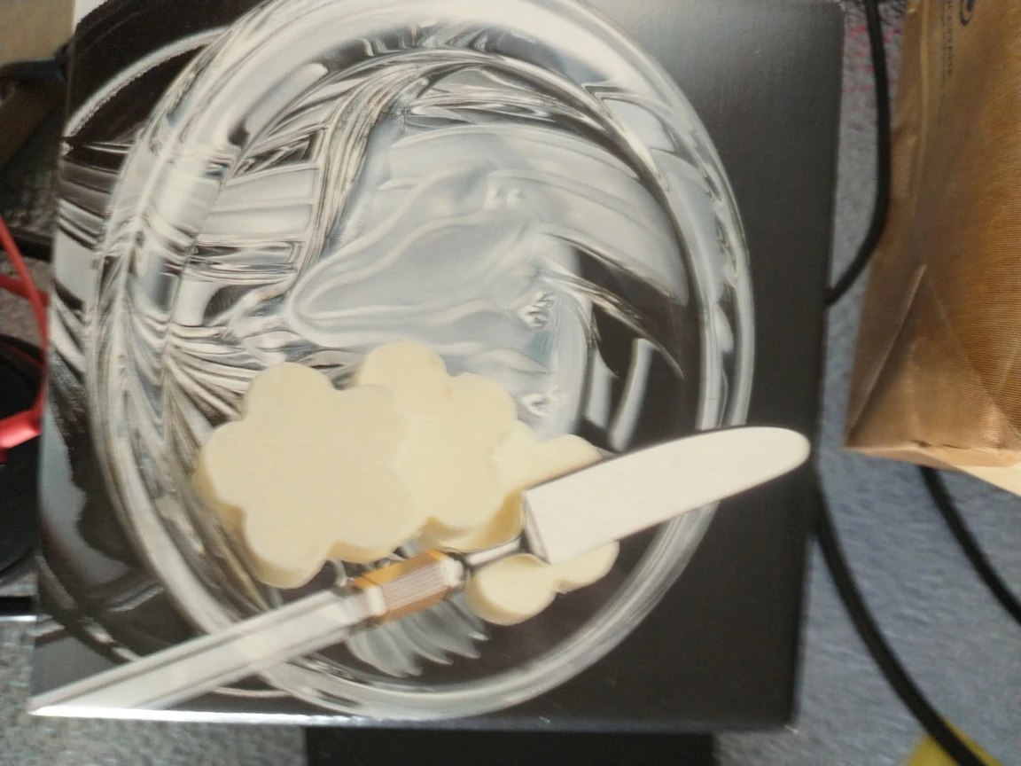 Butter dish