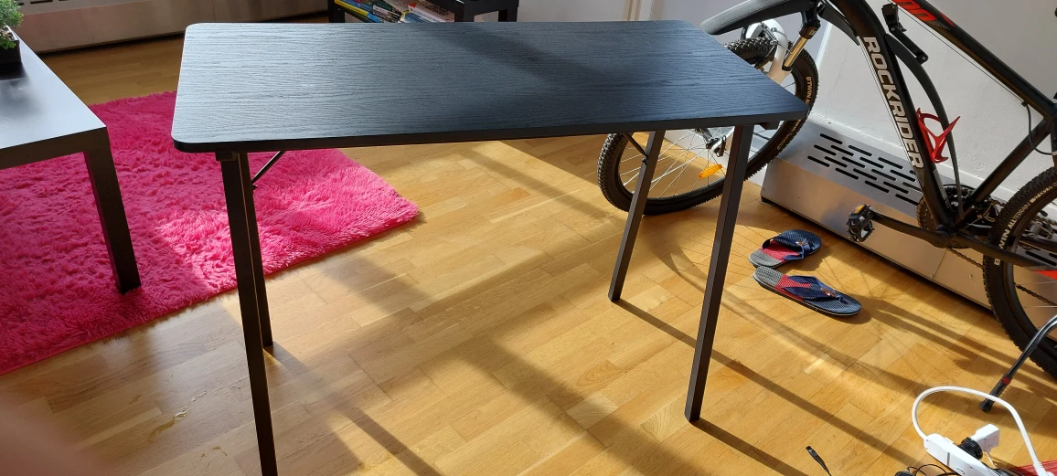 Medium size high quality computer desk - photo 4