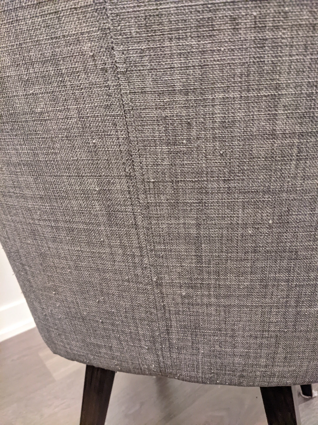 swivel lounge/ reading chair image indicator(4)