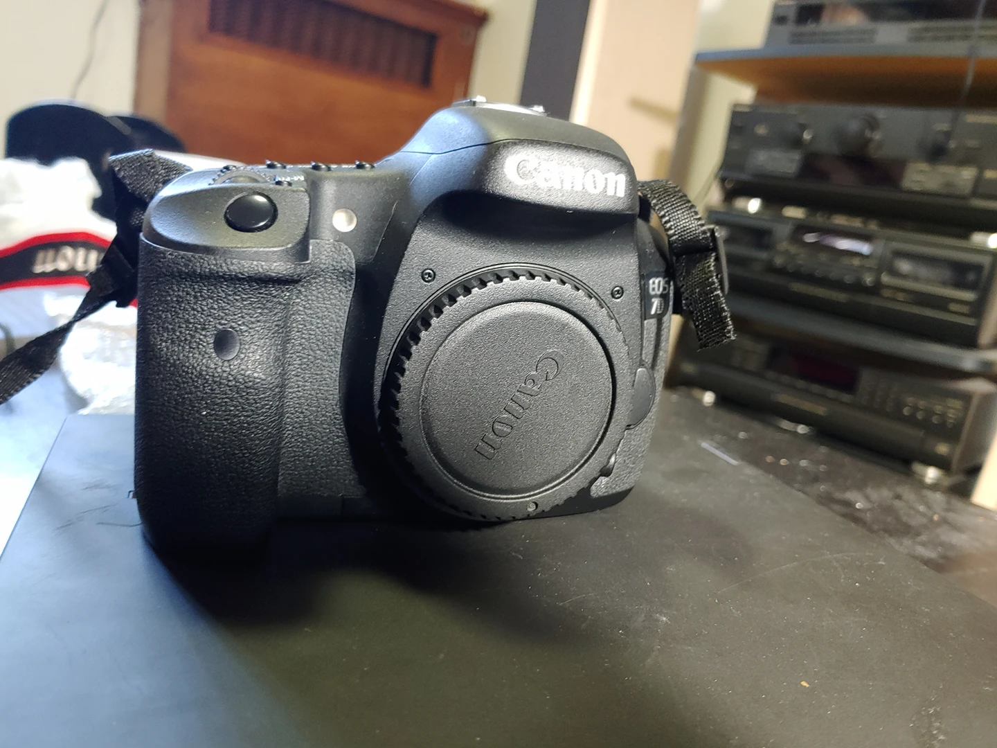 canon 7d with original box and accessories - photo 4