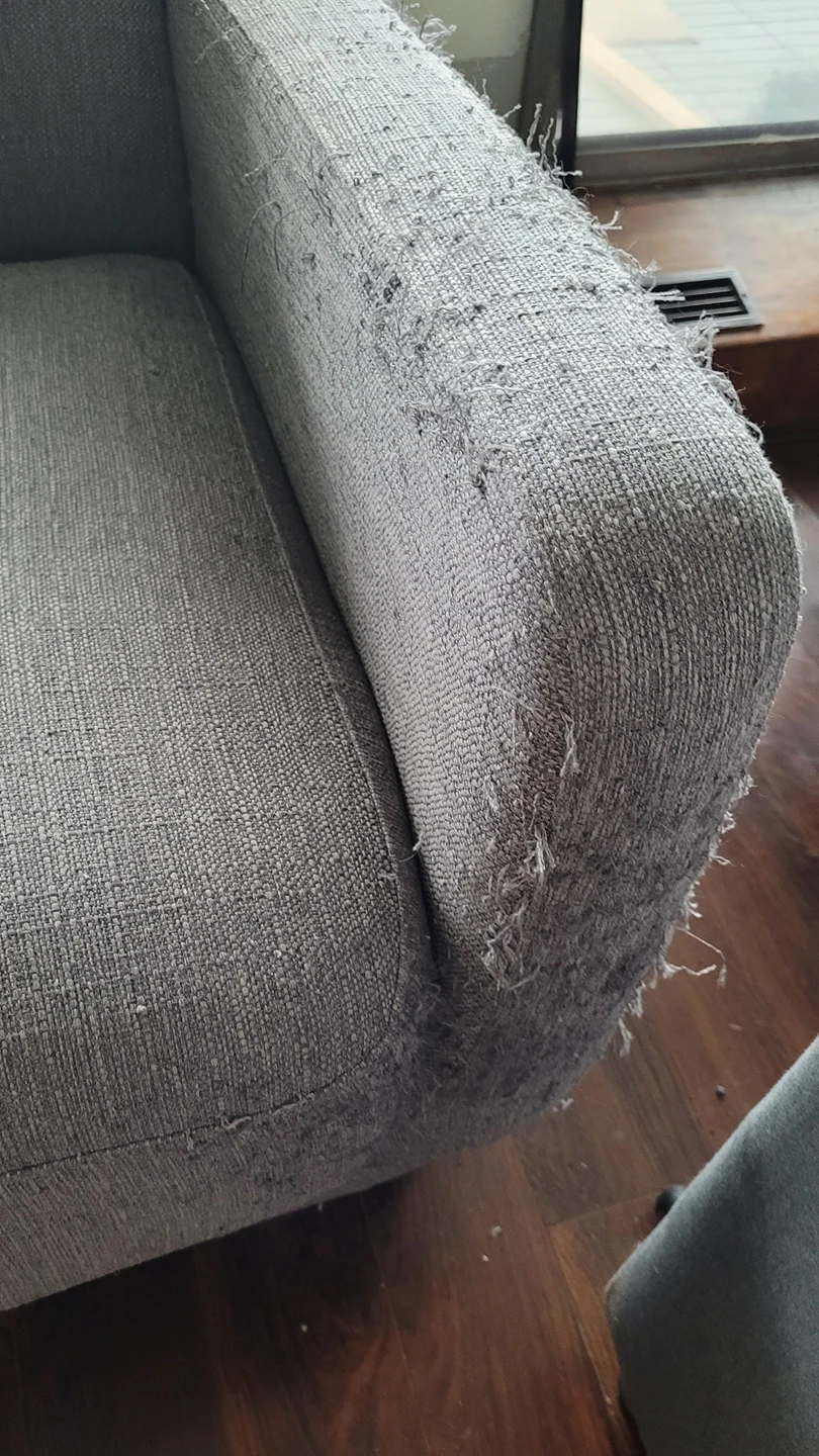 Couch for free image indicator(3)