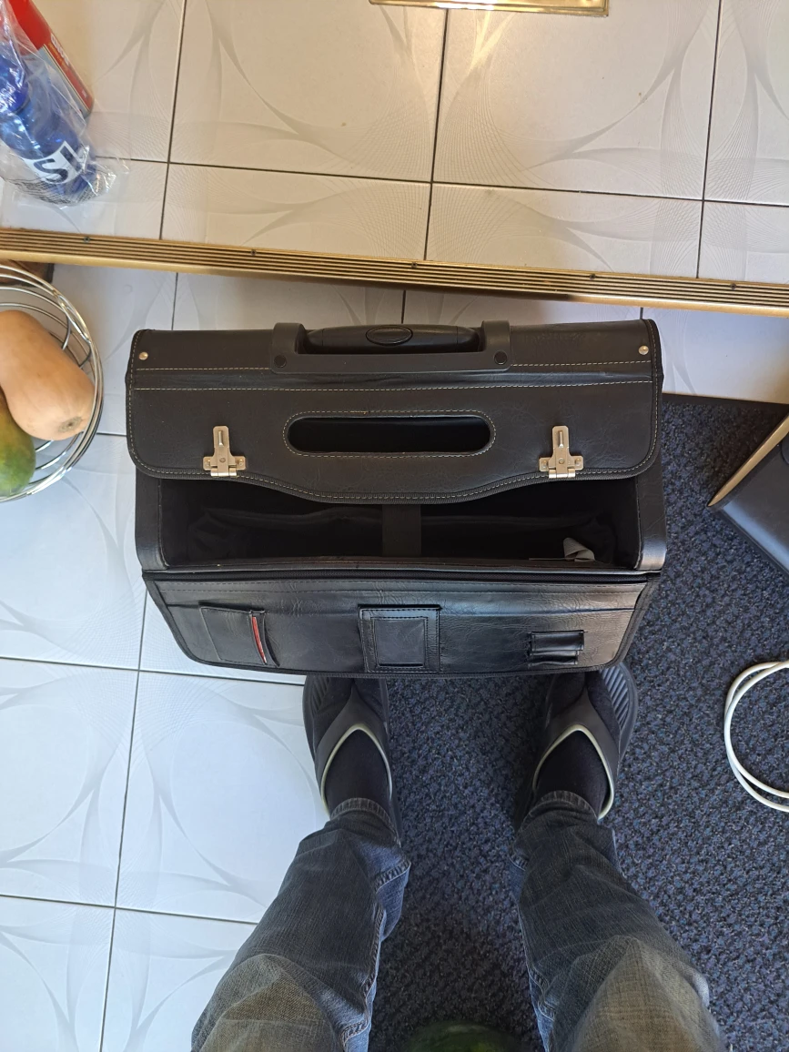 BUGATTI BAG image indicator(2)