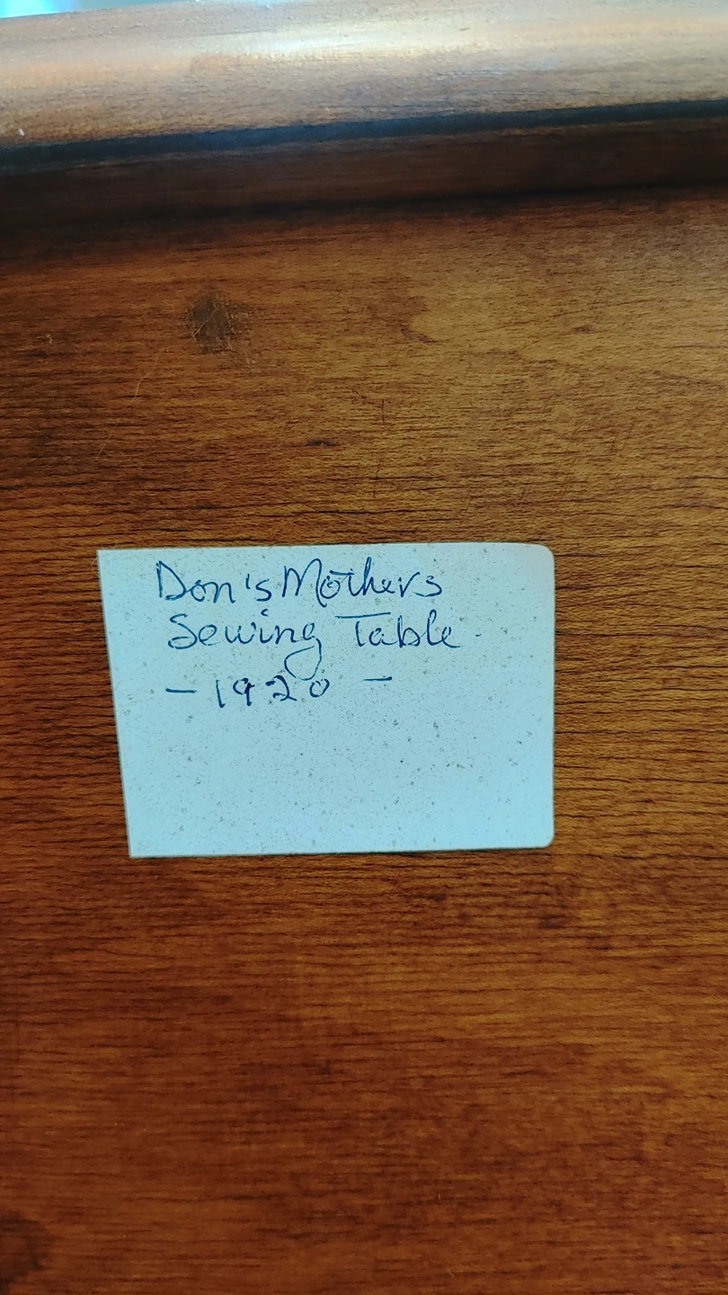 1920's Sewing Table - photo 3