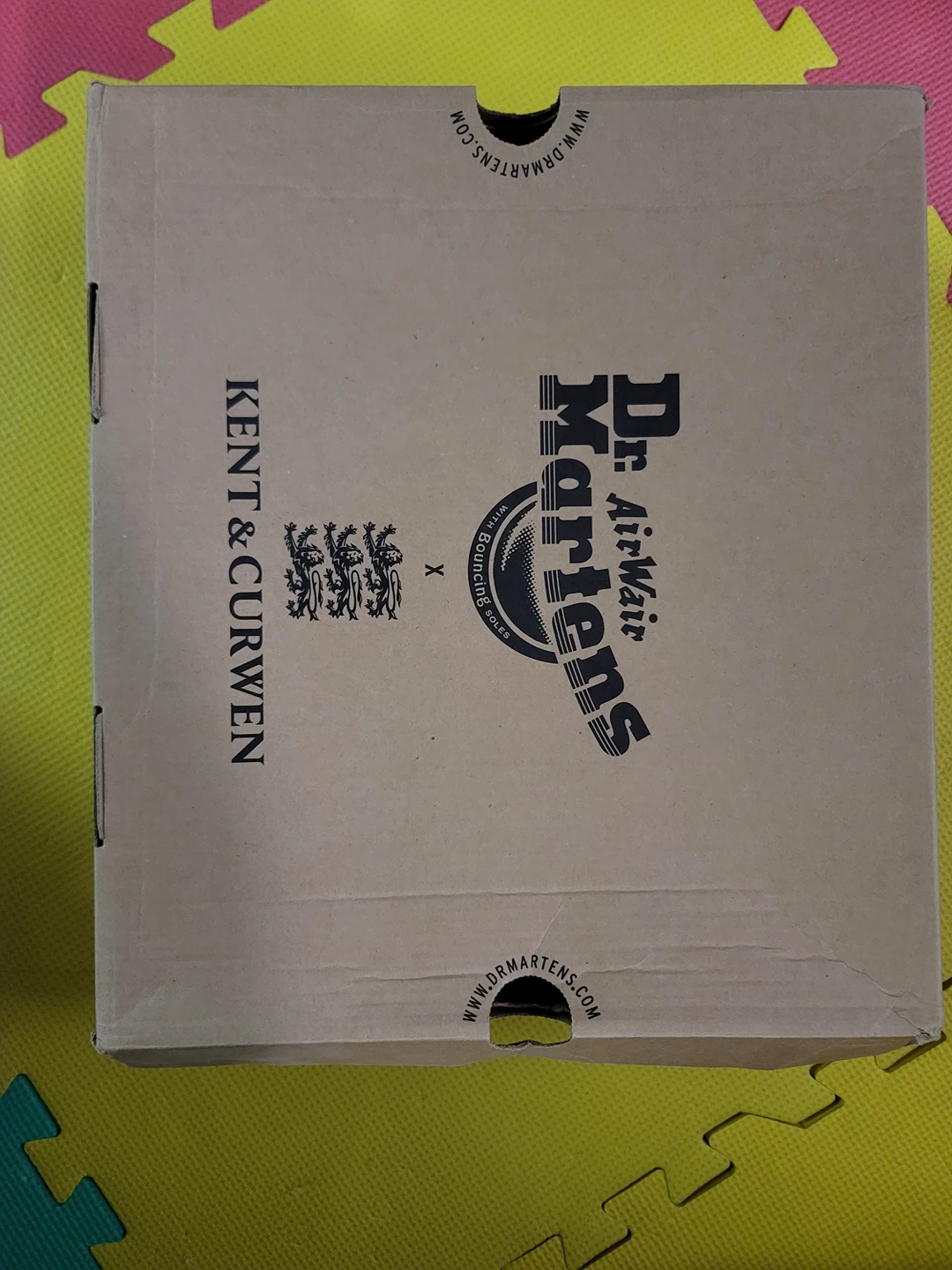 dr. martens image indicator(3)