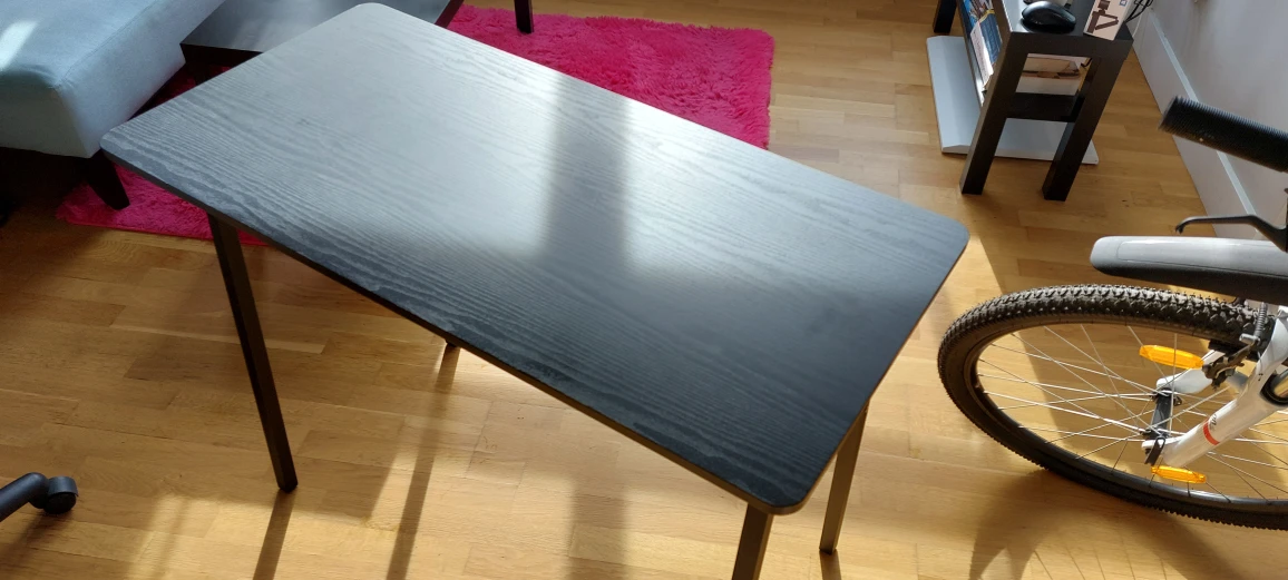 Medium size high quality computer desk - photo 3