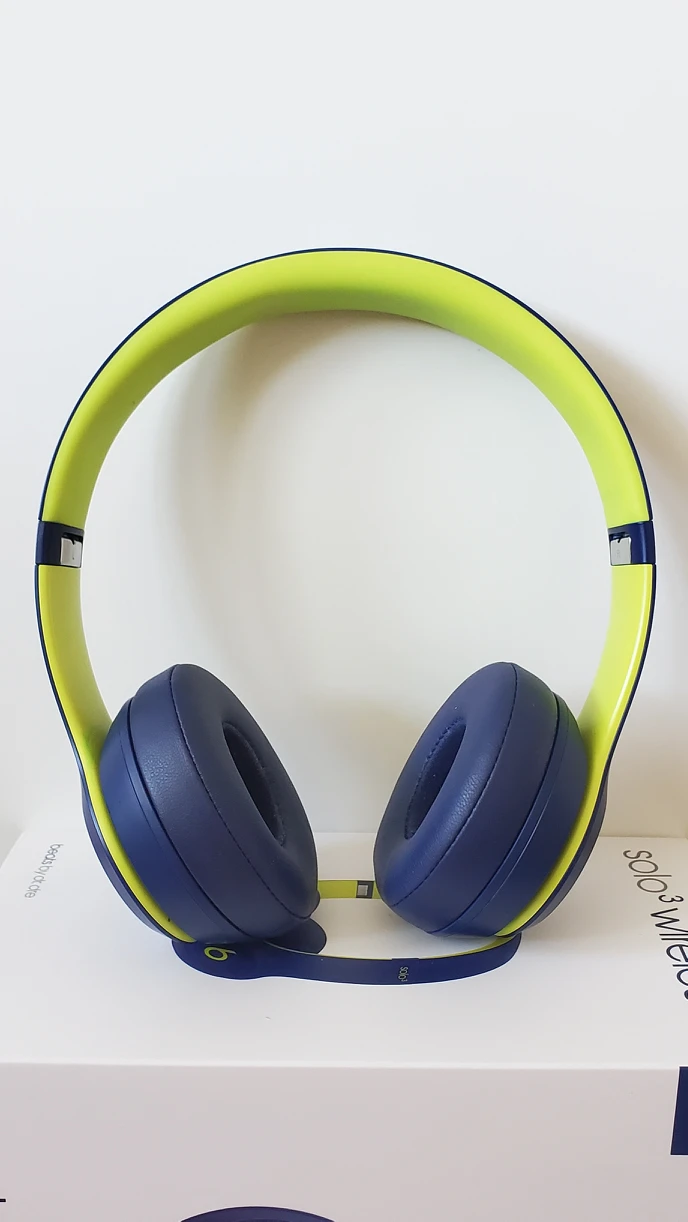 Beats by Dre - Solo 3 Wireless Headphones (Pop Indigo) - photo 4