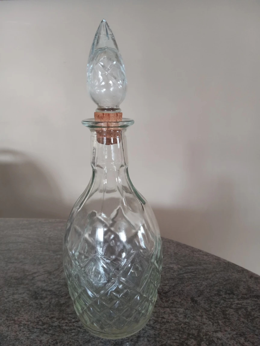 wine/water vintage pitchers image indicator(2)