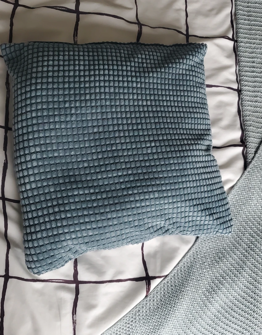 Throw Pillow Cover 18" x 18"