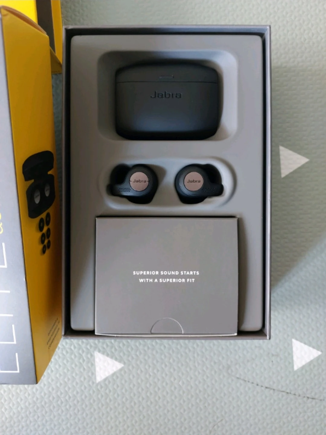 BNIB Jabra Elite 65t image indicator(4)