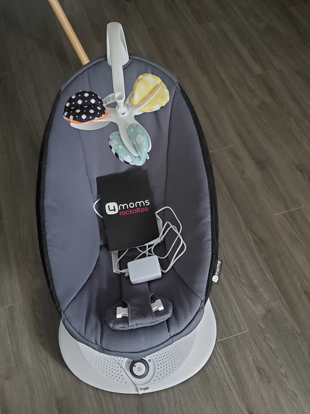 4Moms rockaRoo Baby Swing