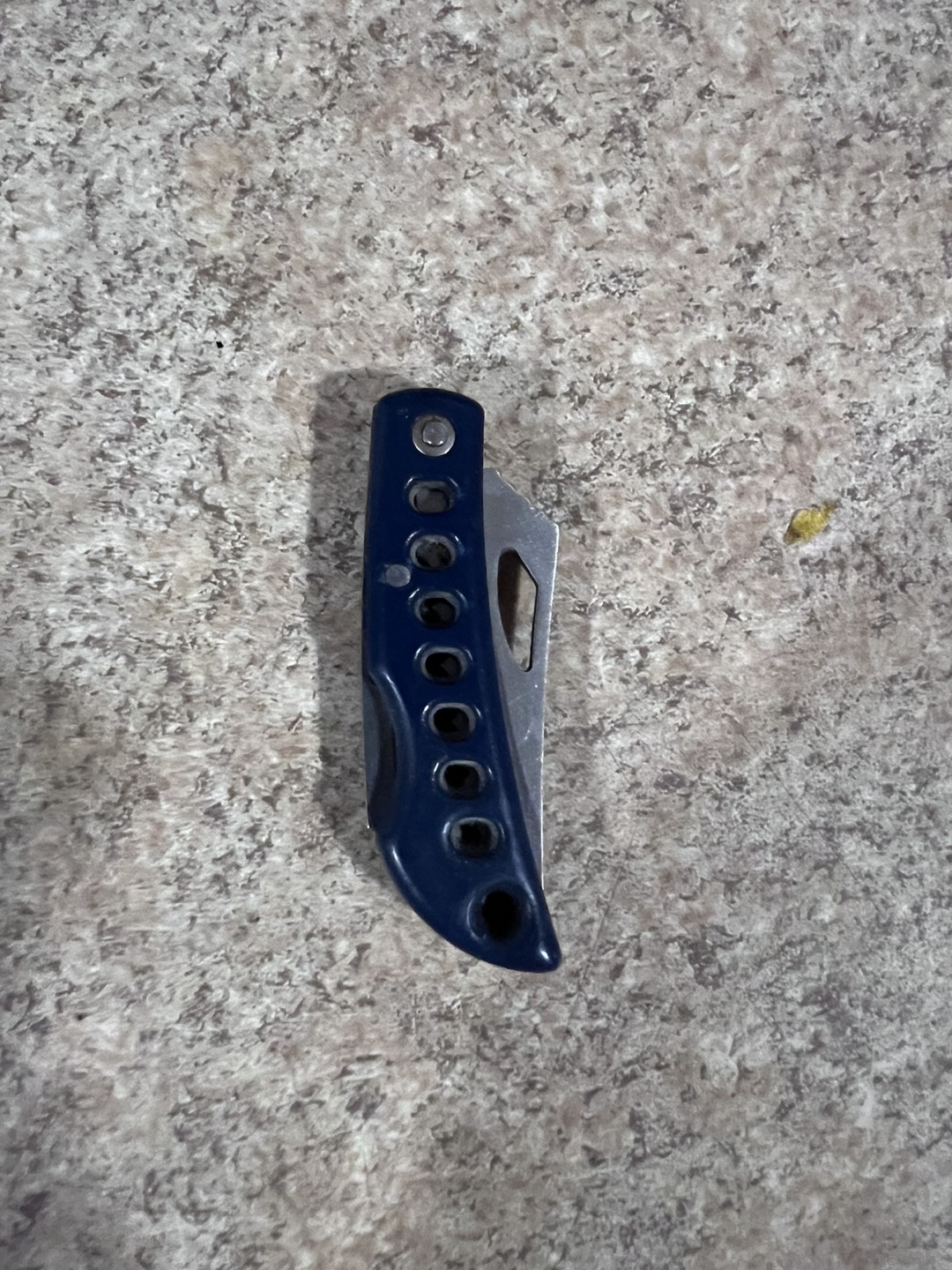 Pocket knife image indicator(3)