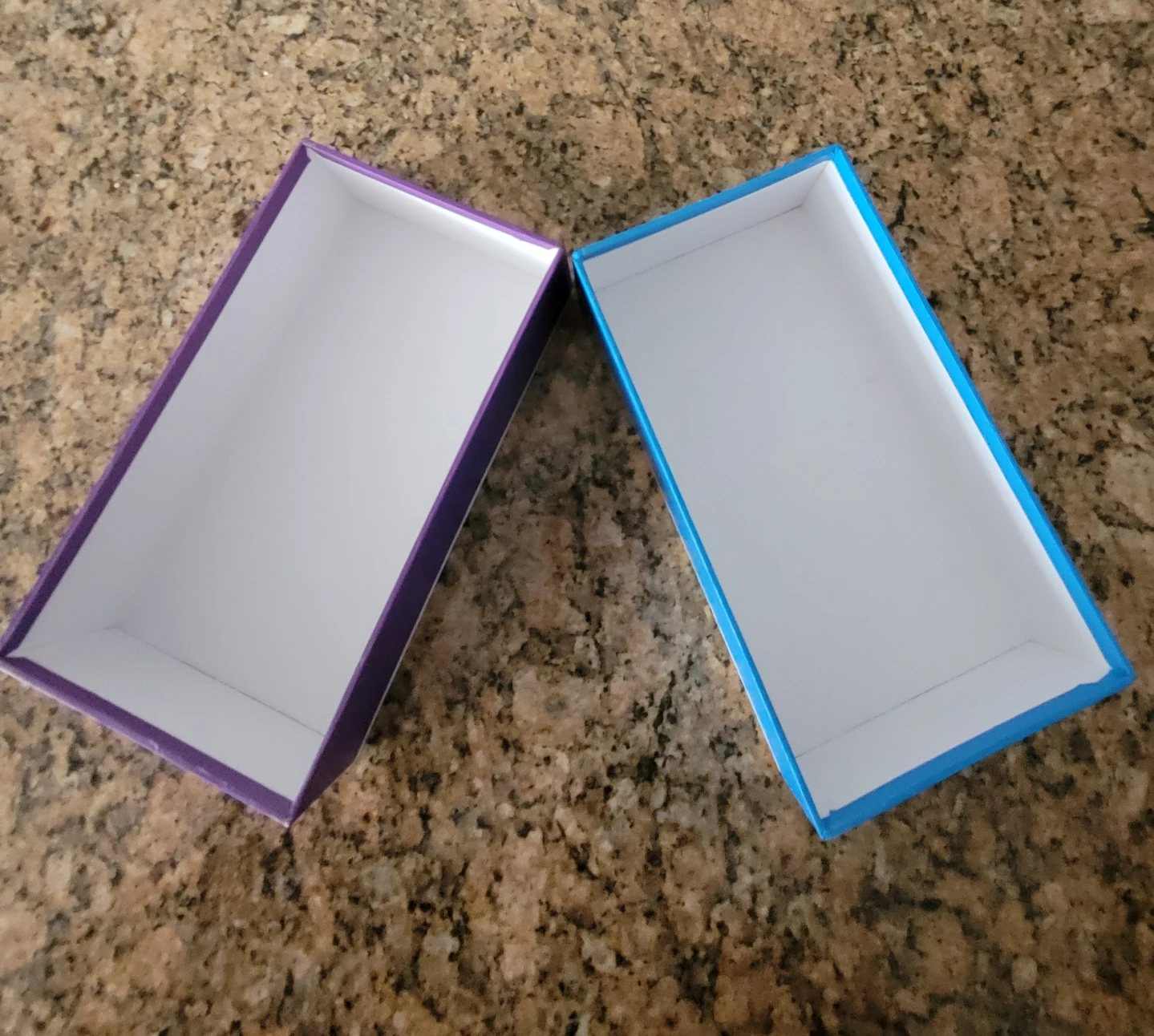 Gift Boxes image indicator(4)