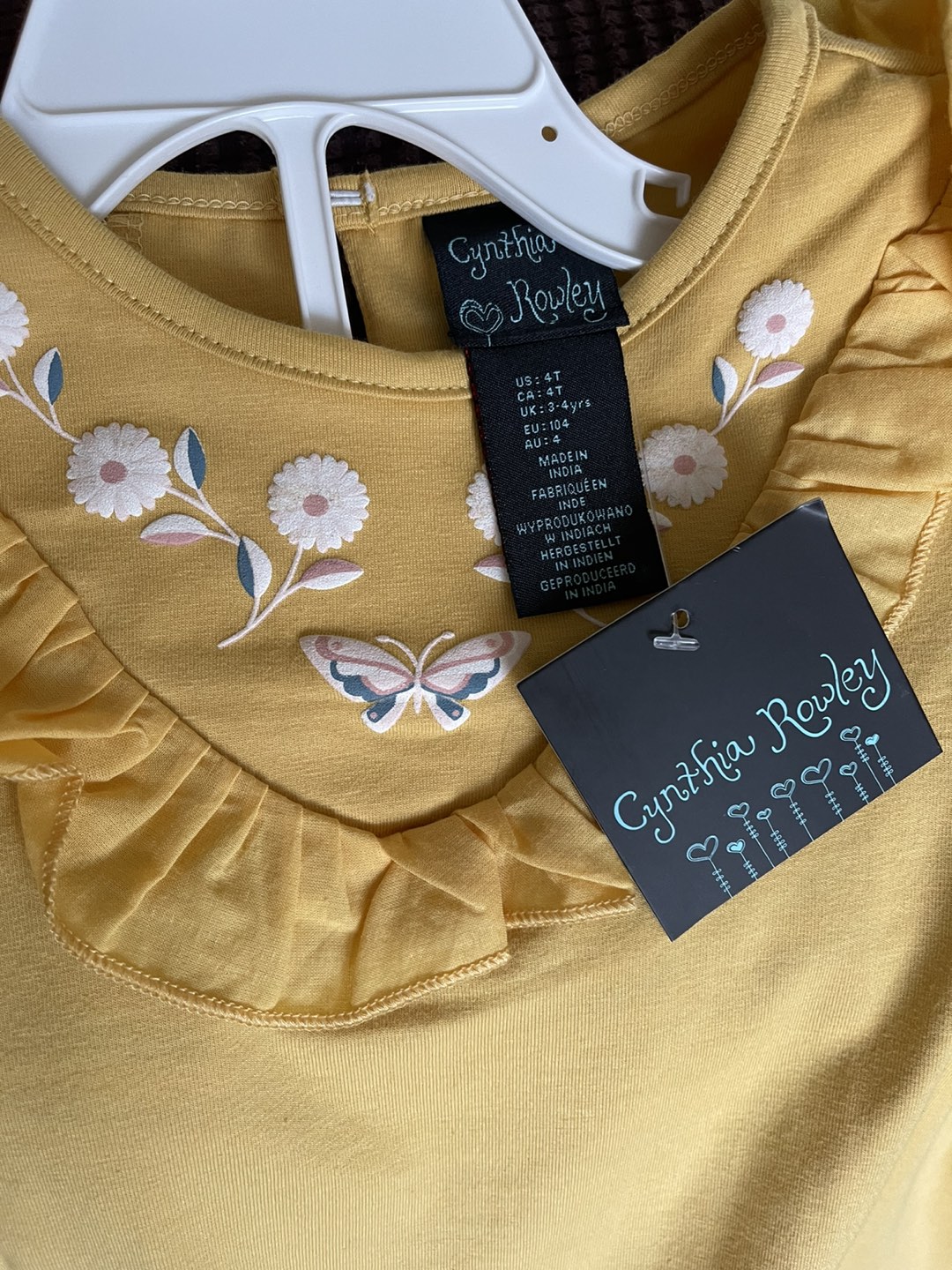 Girl size 4T thumbnail