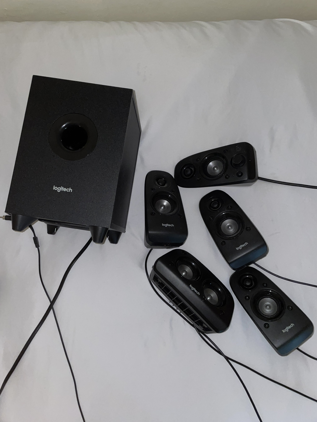 Logitech Z506 5.1” Surround Sound thumbnail