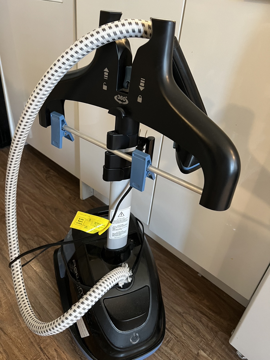 ROWENTA MASTER 360 GARMENT STEAMER IS6520 WITH ROTATING HANGER thumbnail