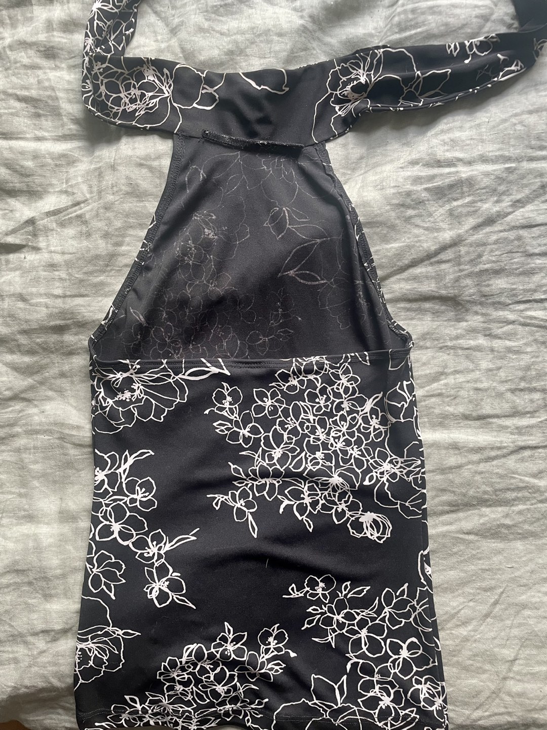 *FINAL PRICE *Unique black floral halter top image indicator(2)