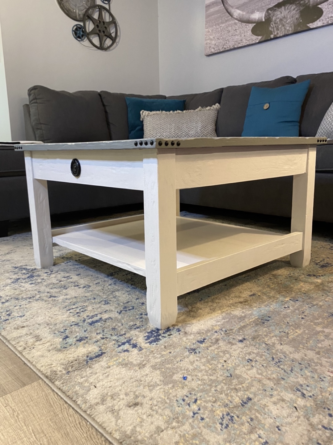 Farmhouse Style Coffee Table - photo 4