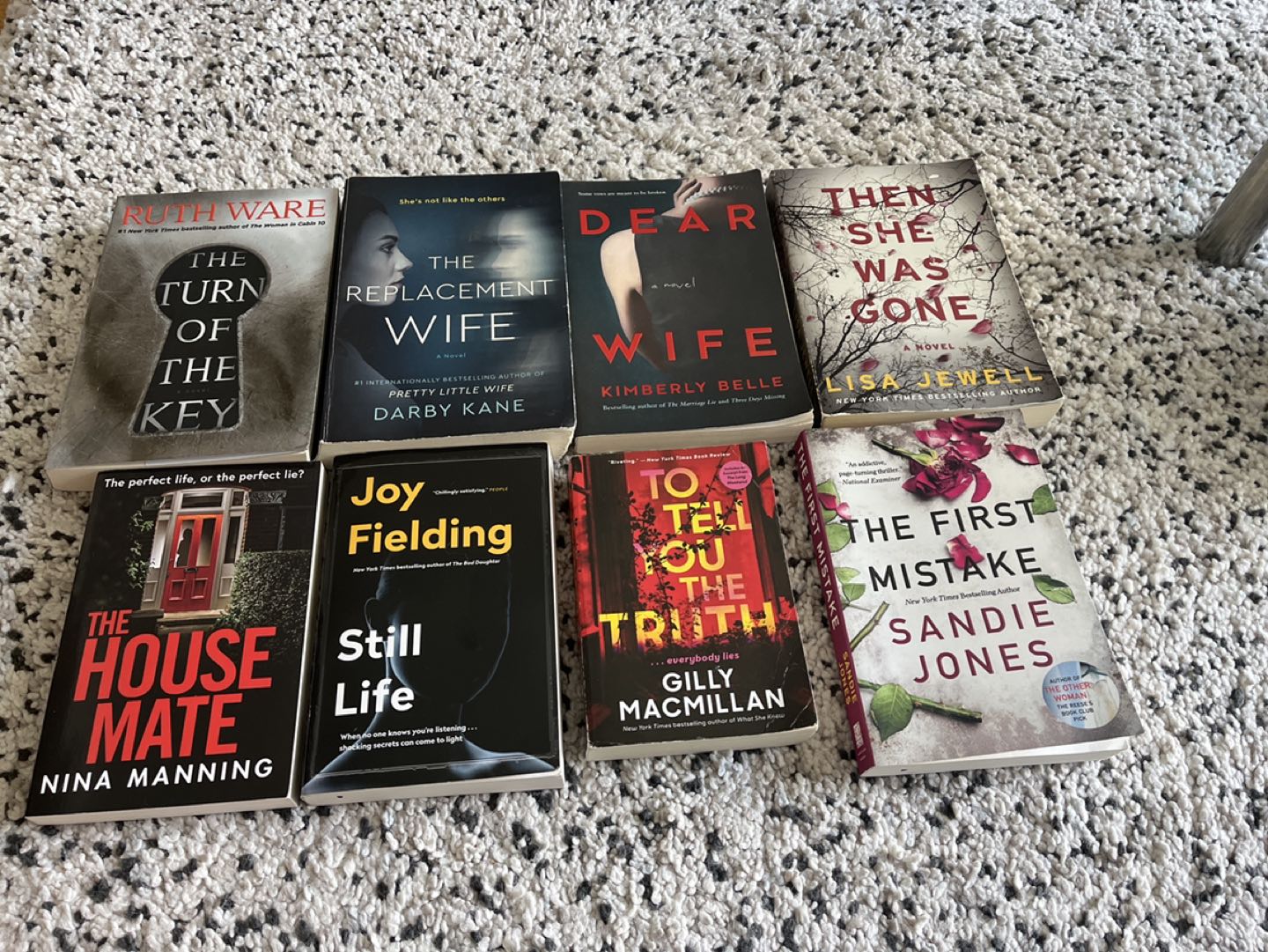 Best selling thriller fiction books thumbnail