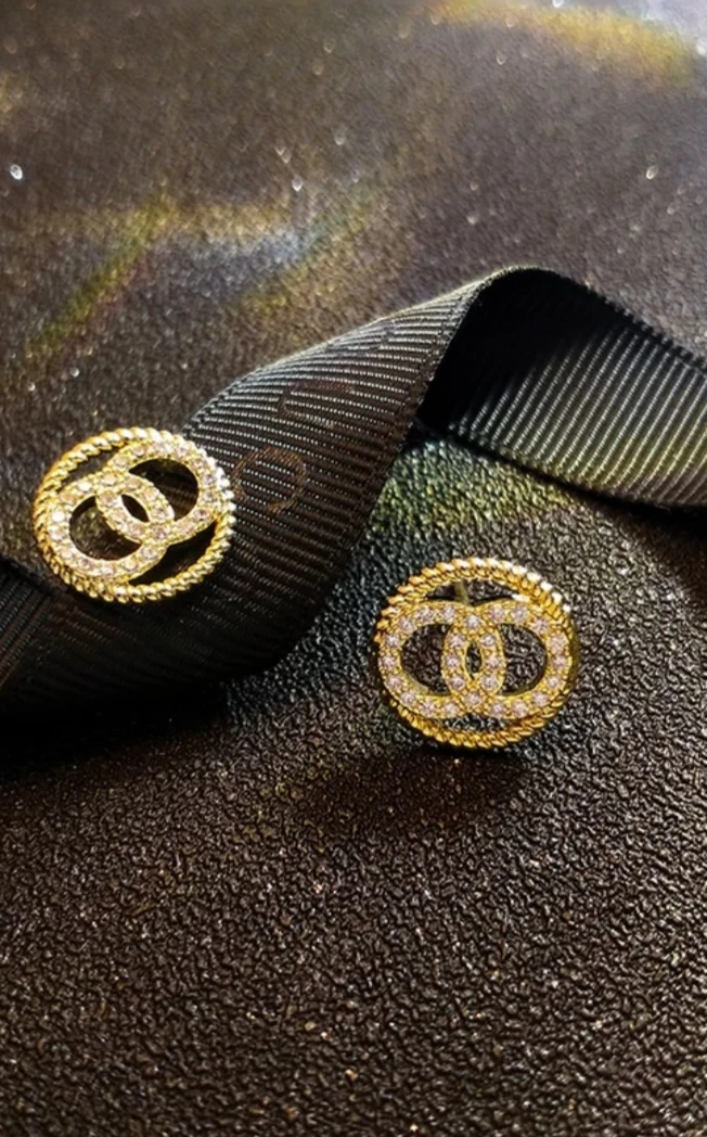 New Gold plaited earrings. thumbnail