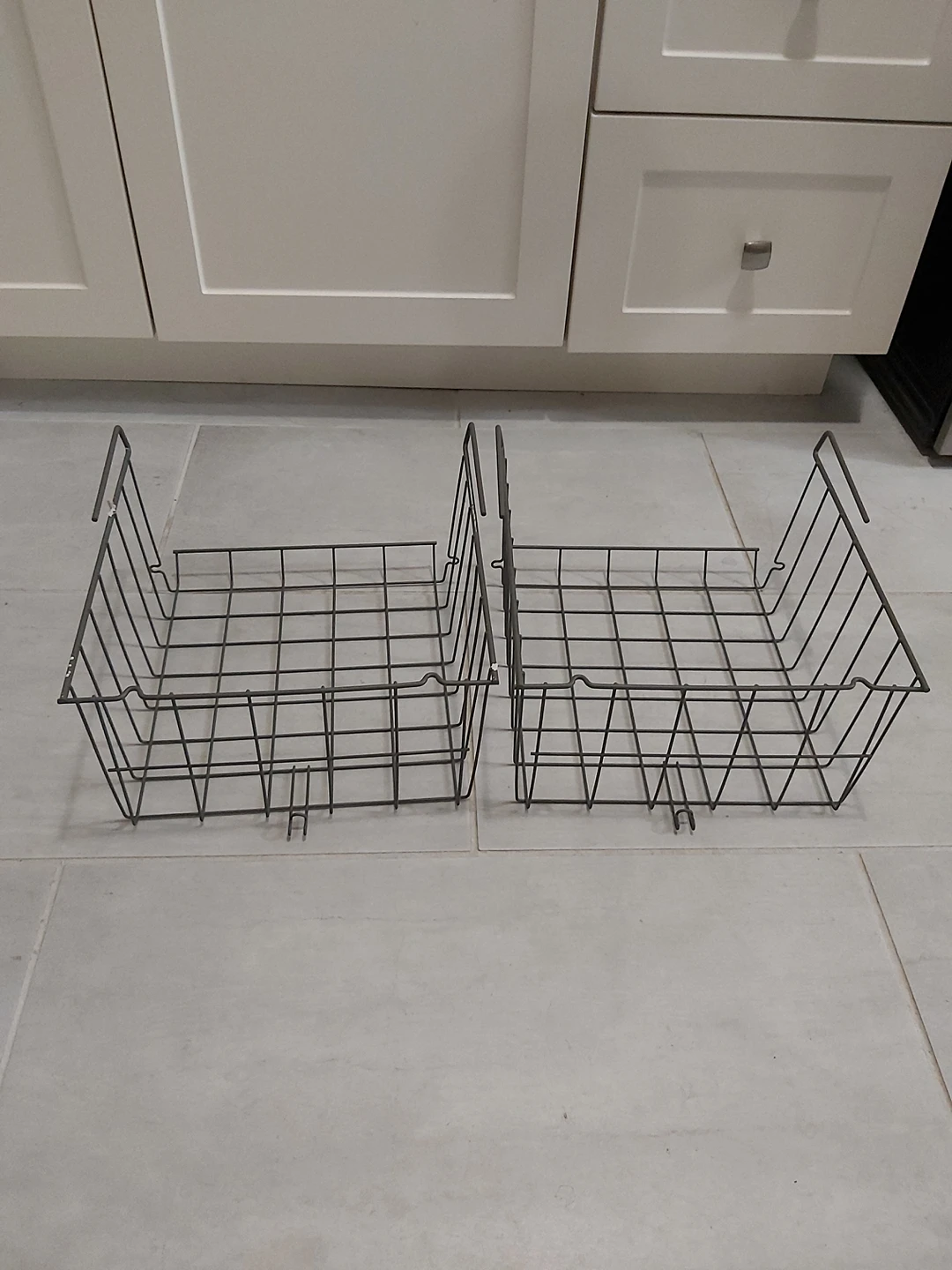 IKEA Observatör Clip-on Shelf Basket thumbnail