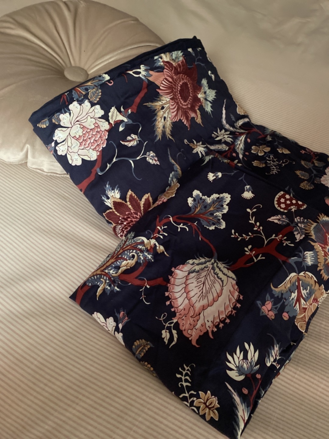 Twin size duvet cover set thumbnail