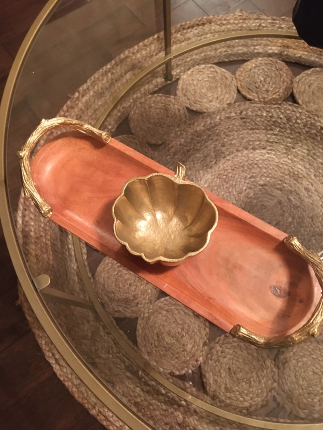 Beautiful serving dish image indicator(3)