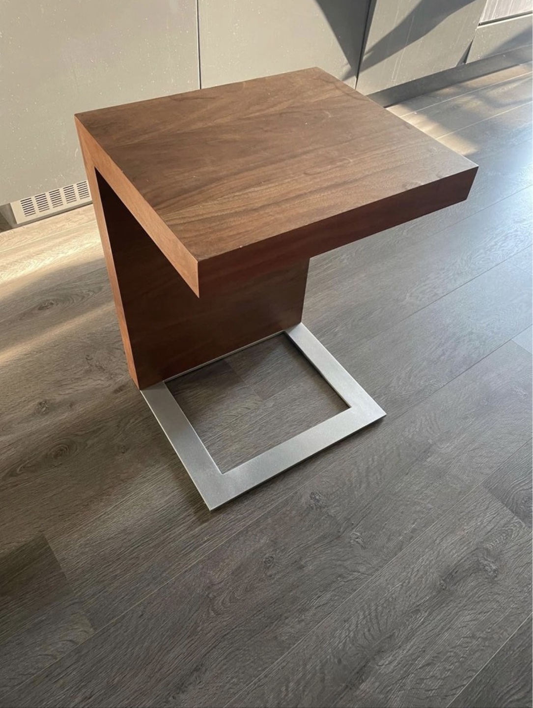 Structube side table