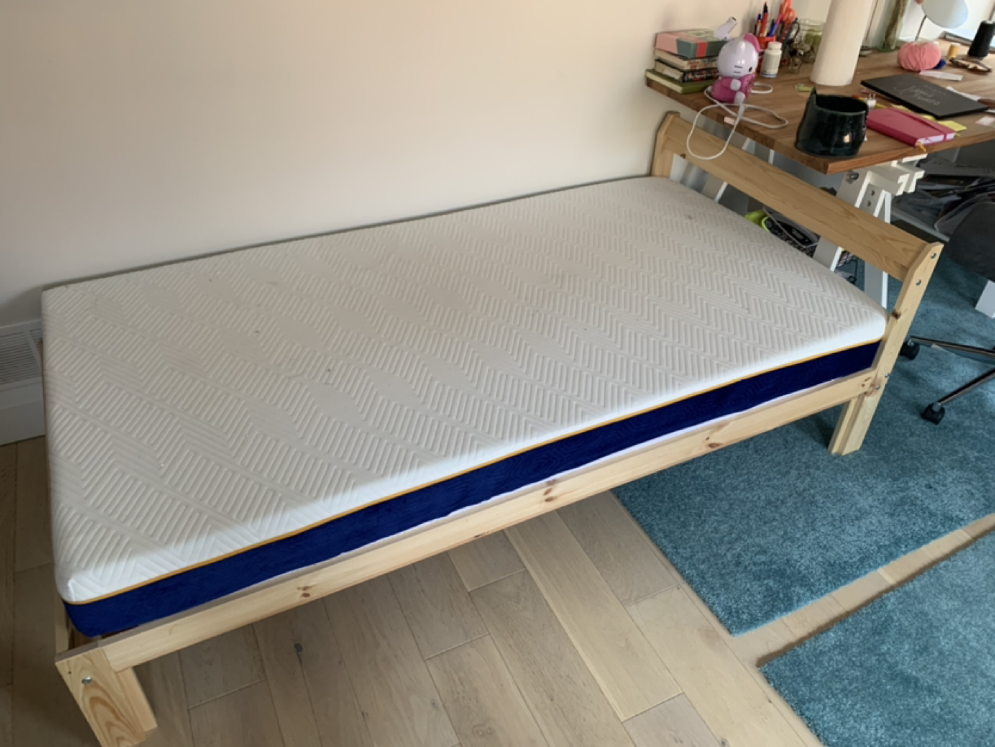 NEIDEN Twin bed frame + mattress