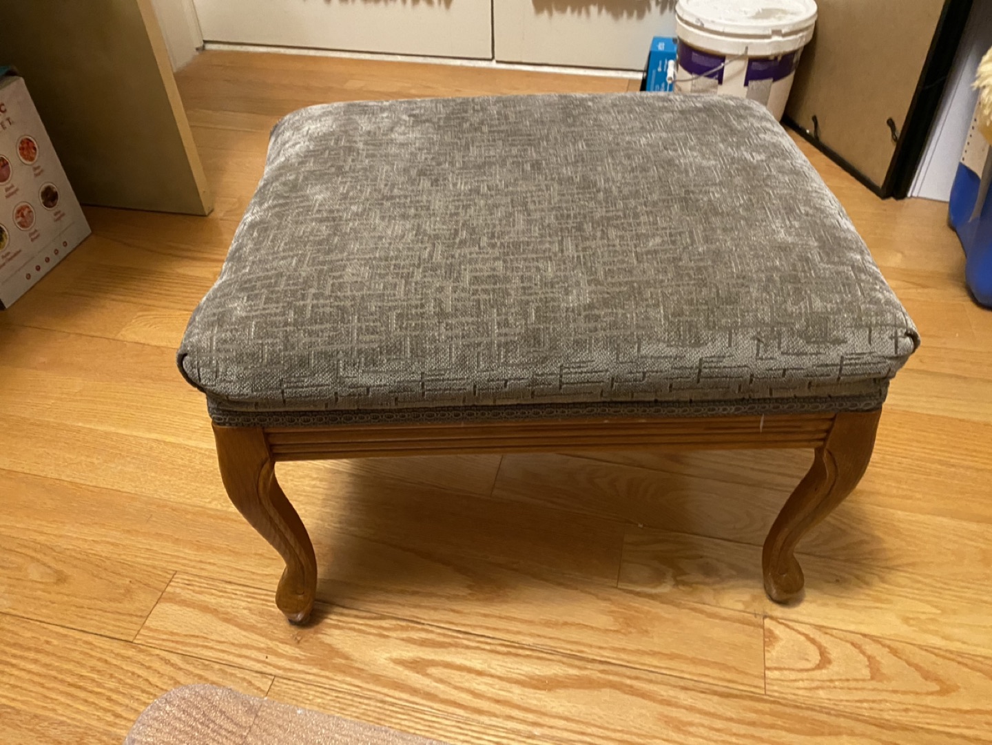 Foot stool - photo 2