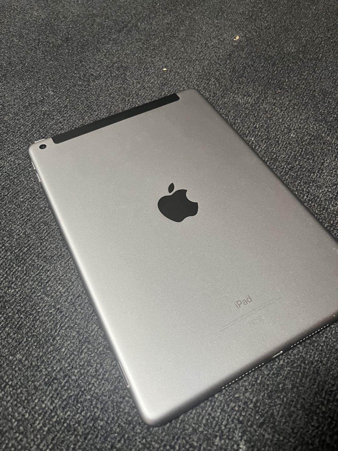 iPad 9.7 6th Generation image indicator(2)