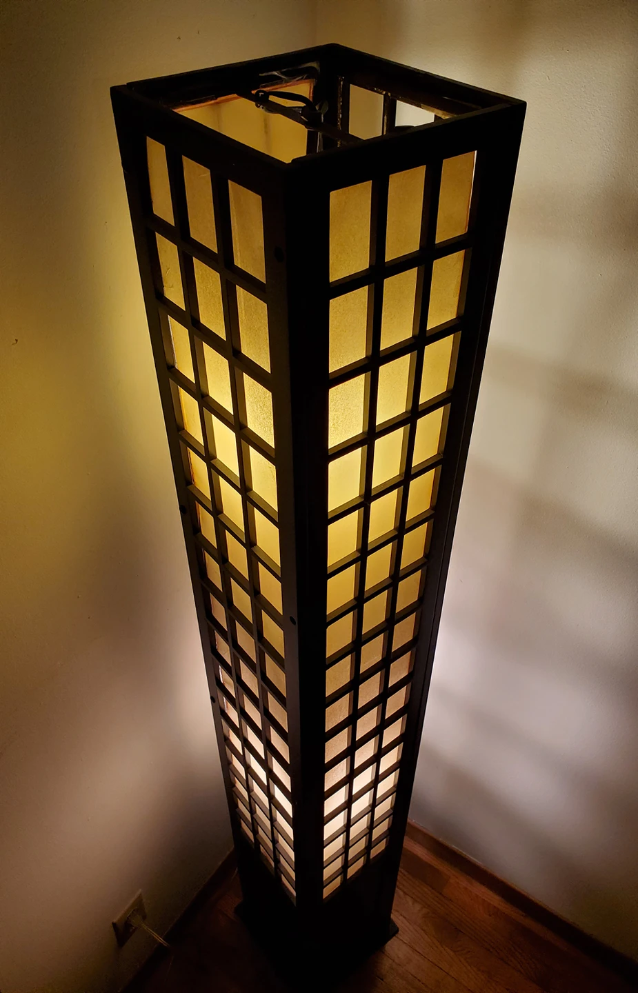 Asian design floor lamp image indicator(2)
