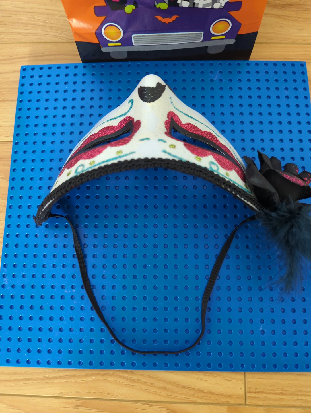 Halloween face mask #freecycle - photo 3