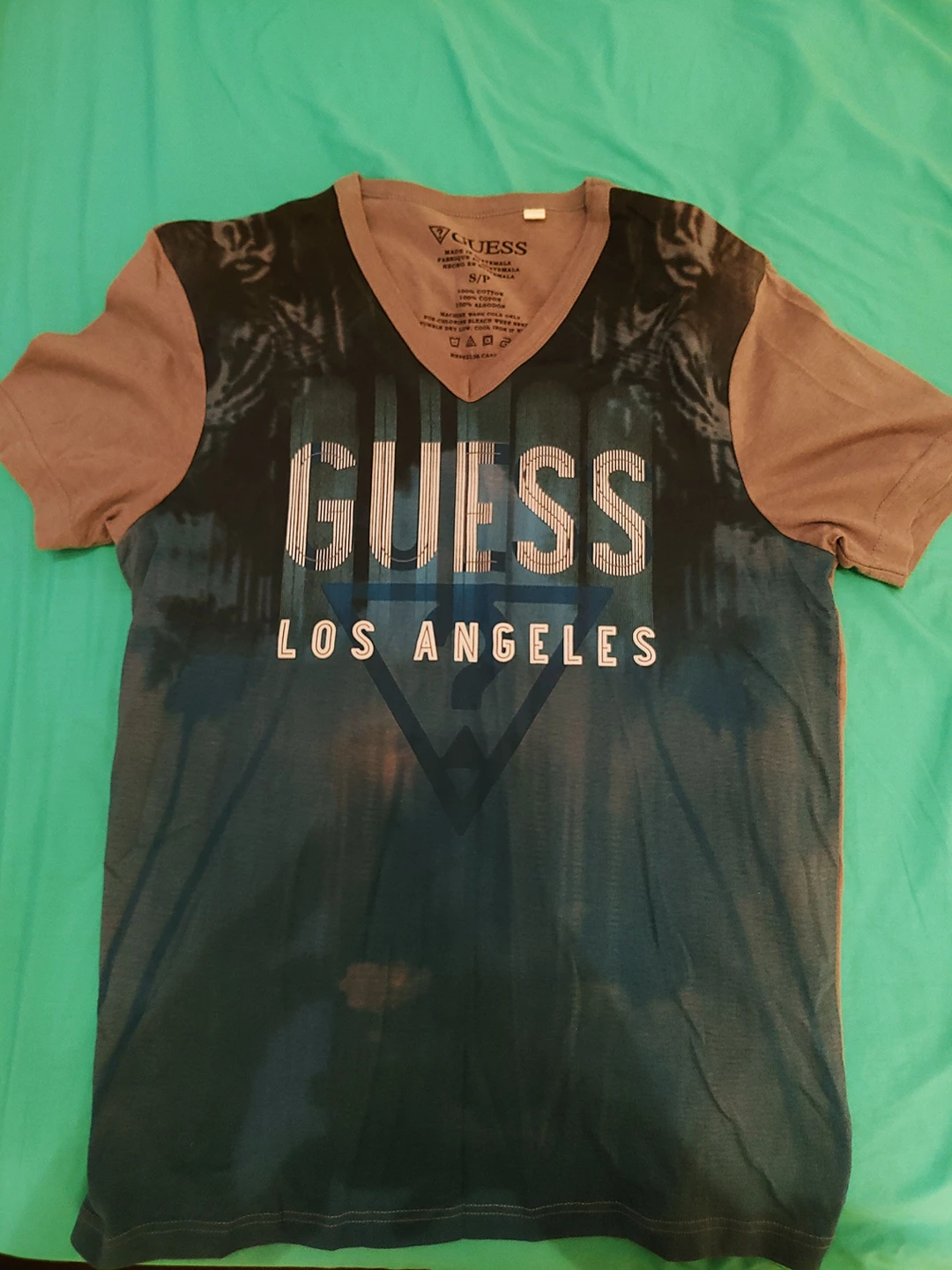 Men's T-shirt GUESS size - small (NEW) thumbnail